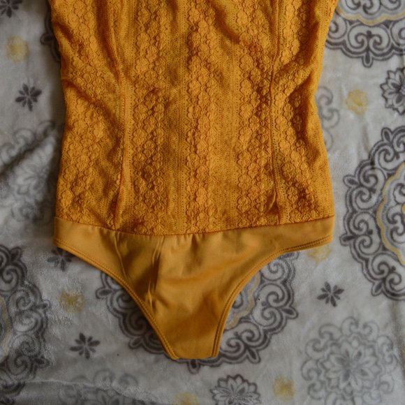 Lace Bodysuit - Picture 2 of 3